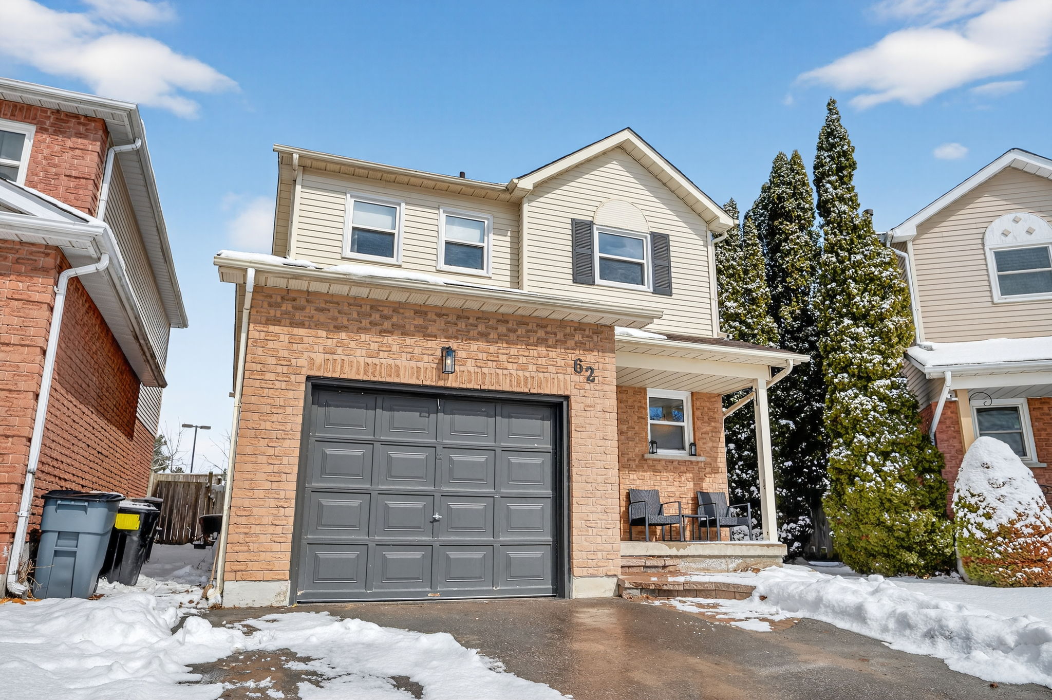 62 Windham Crescent Courtice, ON L1E 1Y3