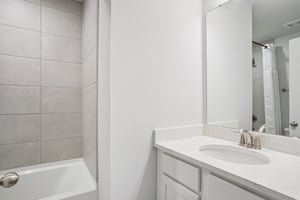 Amalfi Dr-S1608-029.jpg