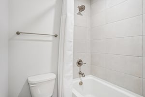 Amalfi Dr-S1608-031.jpg