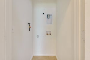  Photo 51