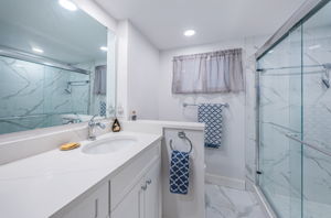Bathroom1a