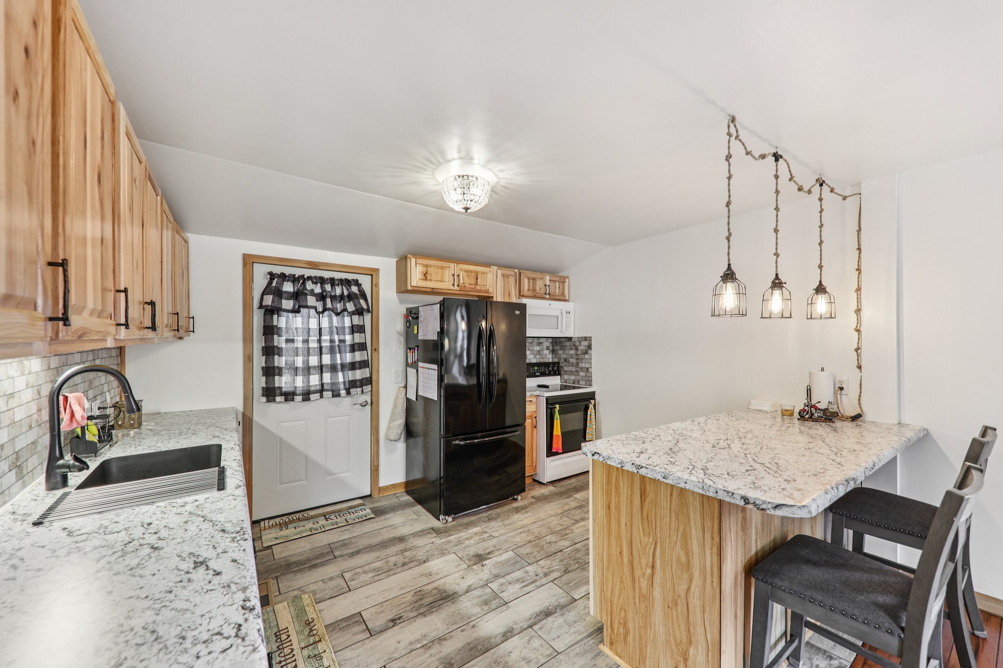 620 N Jackson St-S1907-009.jpg