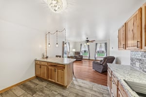 620 N Jackson St-S1907-007.jpg
