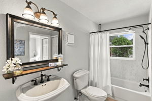Interiors (27)