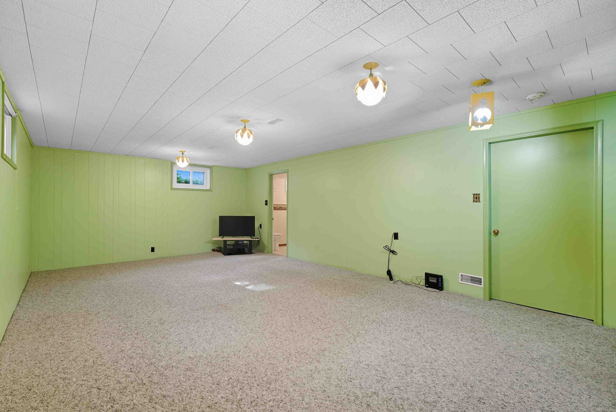  Photo 47