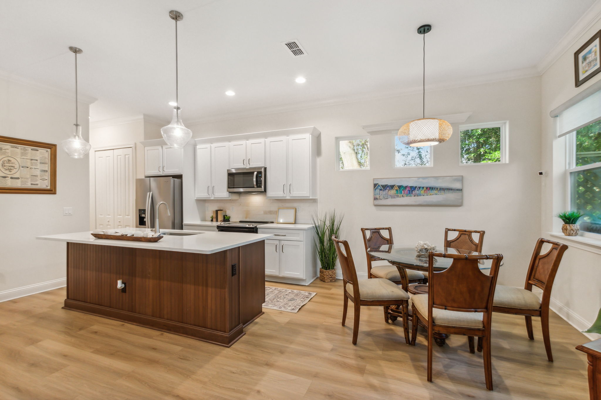 Dining Area/Kitchen