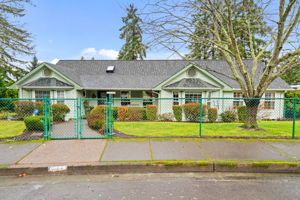 620 68th Pl.