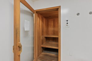  Photo 52