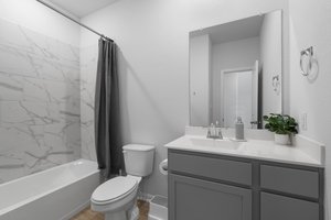  Photo 12