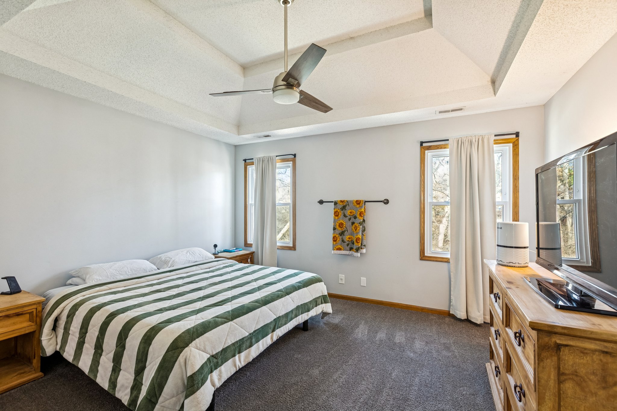 6200 NE 48th Terrace_015.jpg