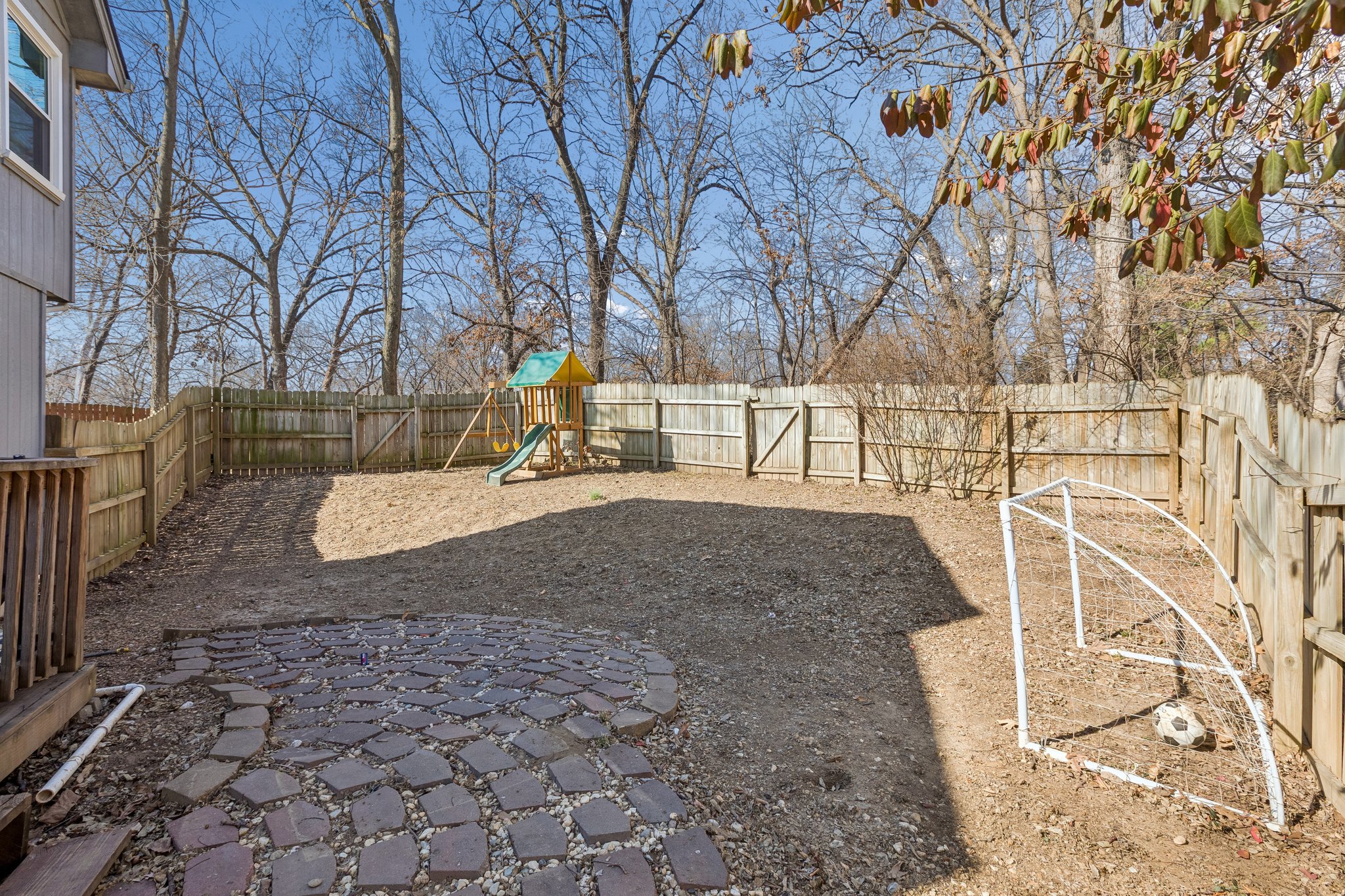 6200 NE 48th Terrace_029.jpg