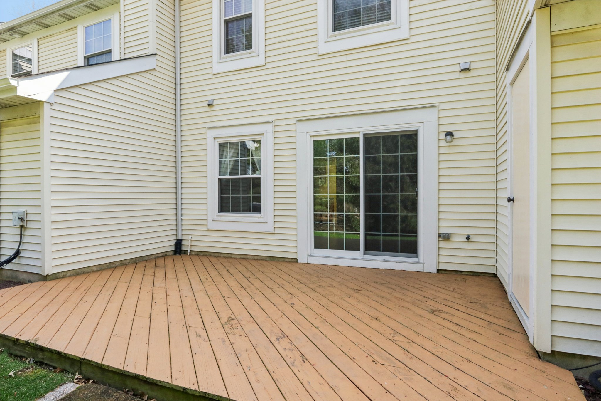 Rolling Hill Dr-S2703-043.jpg