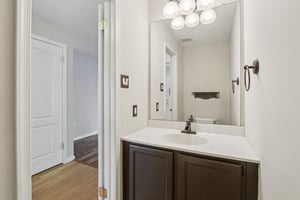 Rolling Hill Dr-S2703-027.jpg