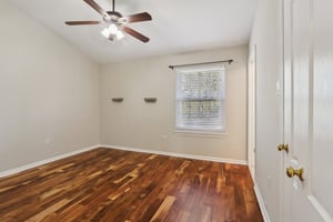 Rolling Hill Dr-S2703-029.jpg