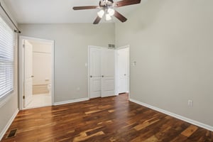 Rolling Hill Dr-S2703-031.jpg