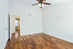 Rolling Hill Dr-S2703-038.jpg