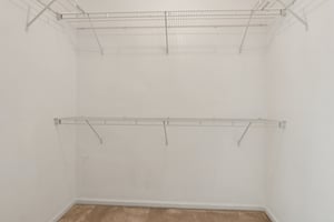 Rolling Hill Dr-S2703-040.jpg