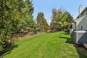 Rolling Hill Dr-S2703-044.jpg