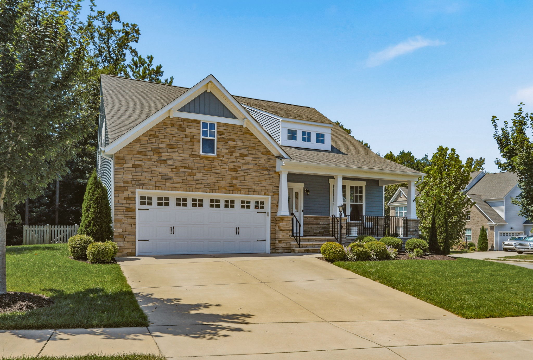 03-Exterior Front