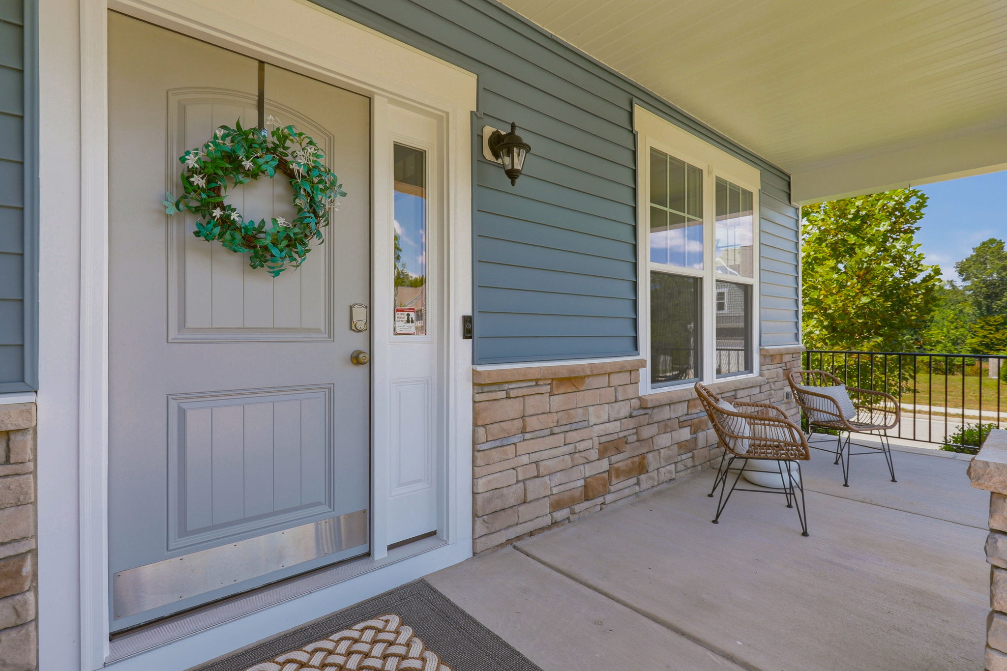 05-Front Porch