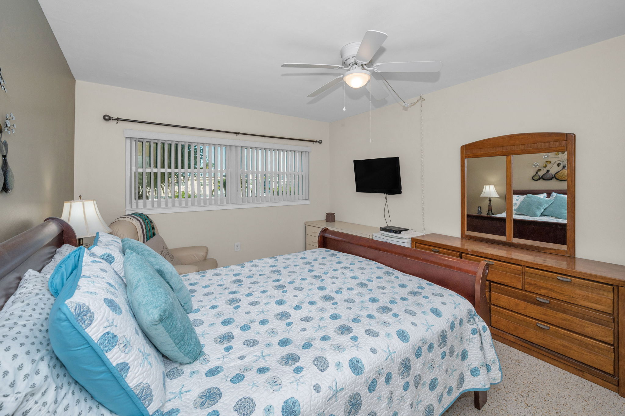 Bedroom1b
