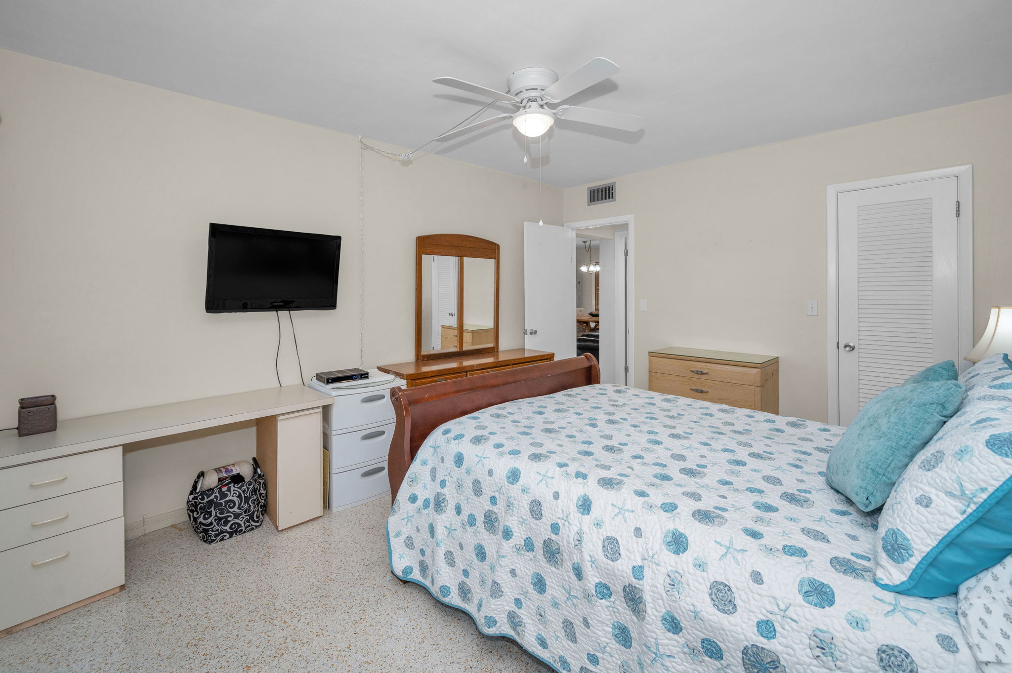 Bedroom1c