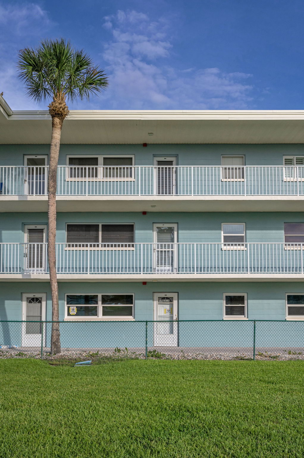 Front Exterior4