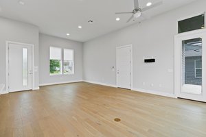 6201 Toscana Ave, Austin, TX 78724, USA Photo 6