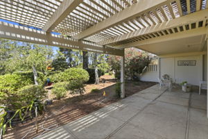 033_F8_6202 Gerdts Dr