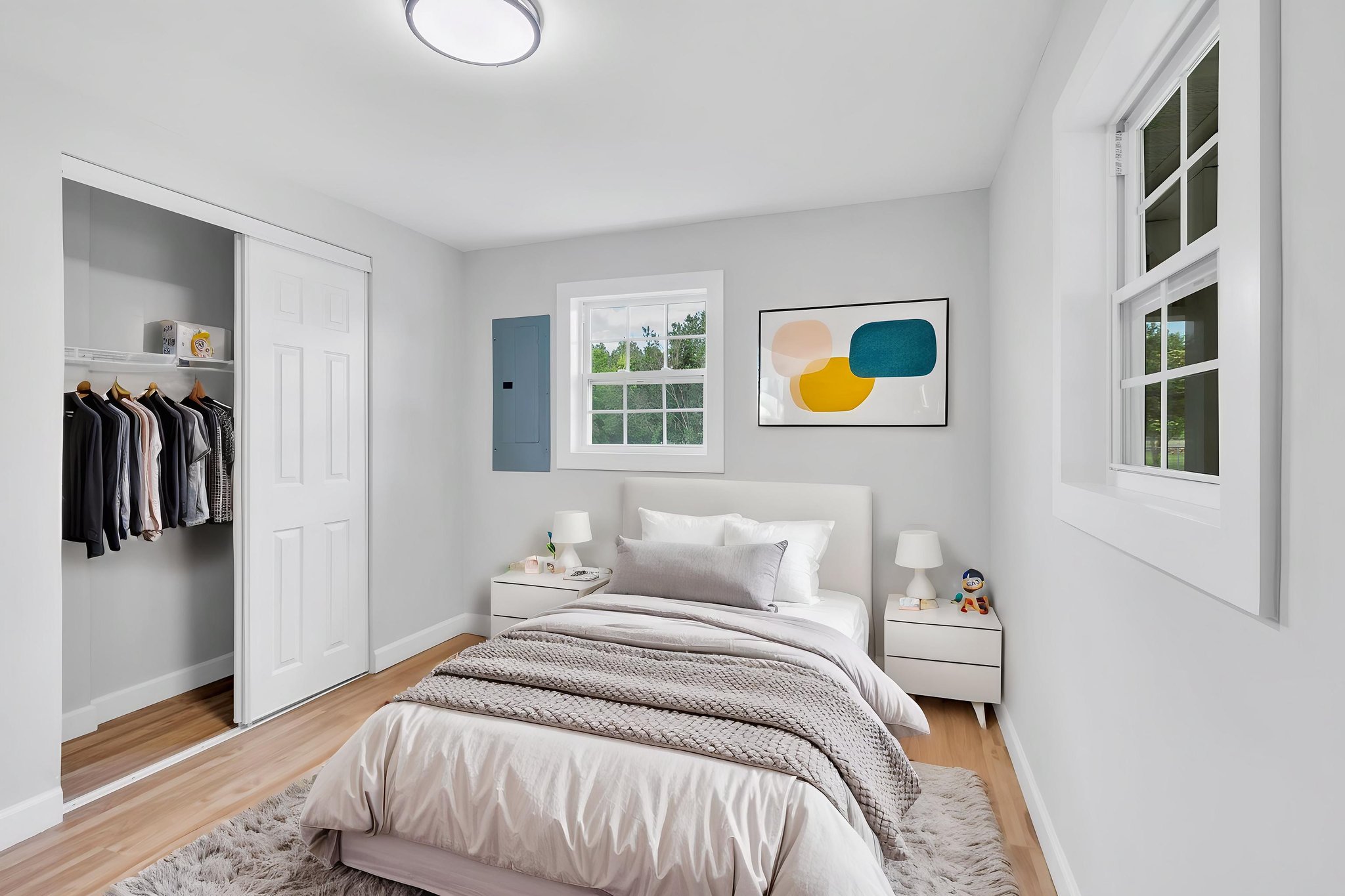 DSC06204 virtually staged.jpeg