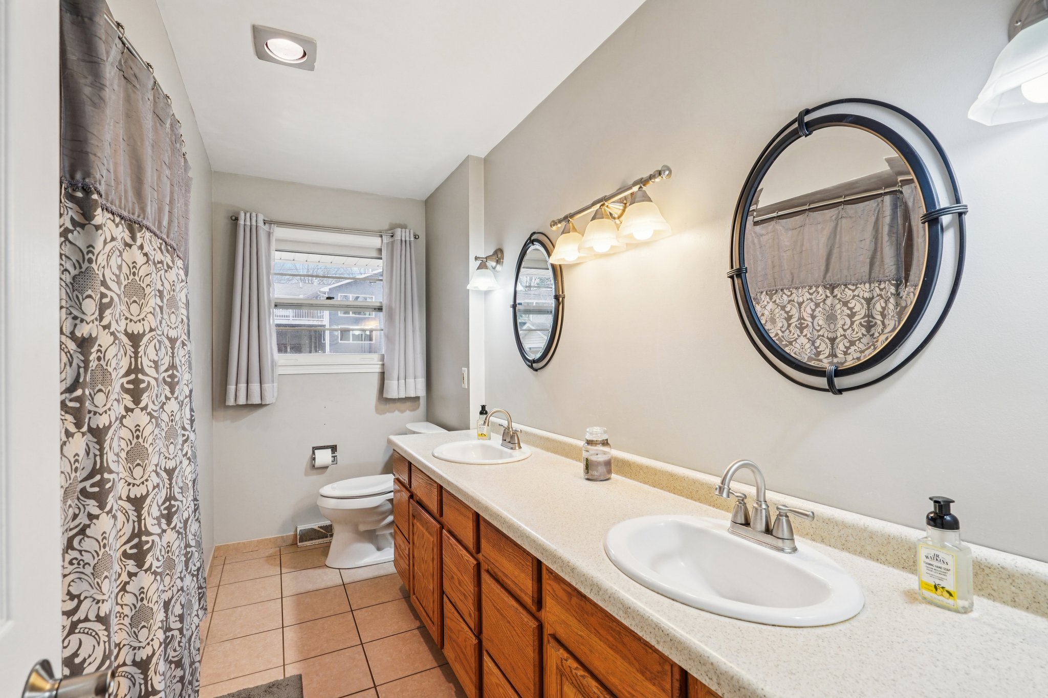 Winnequah Rd-S1001-023.jpg