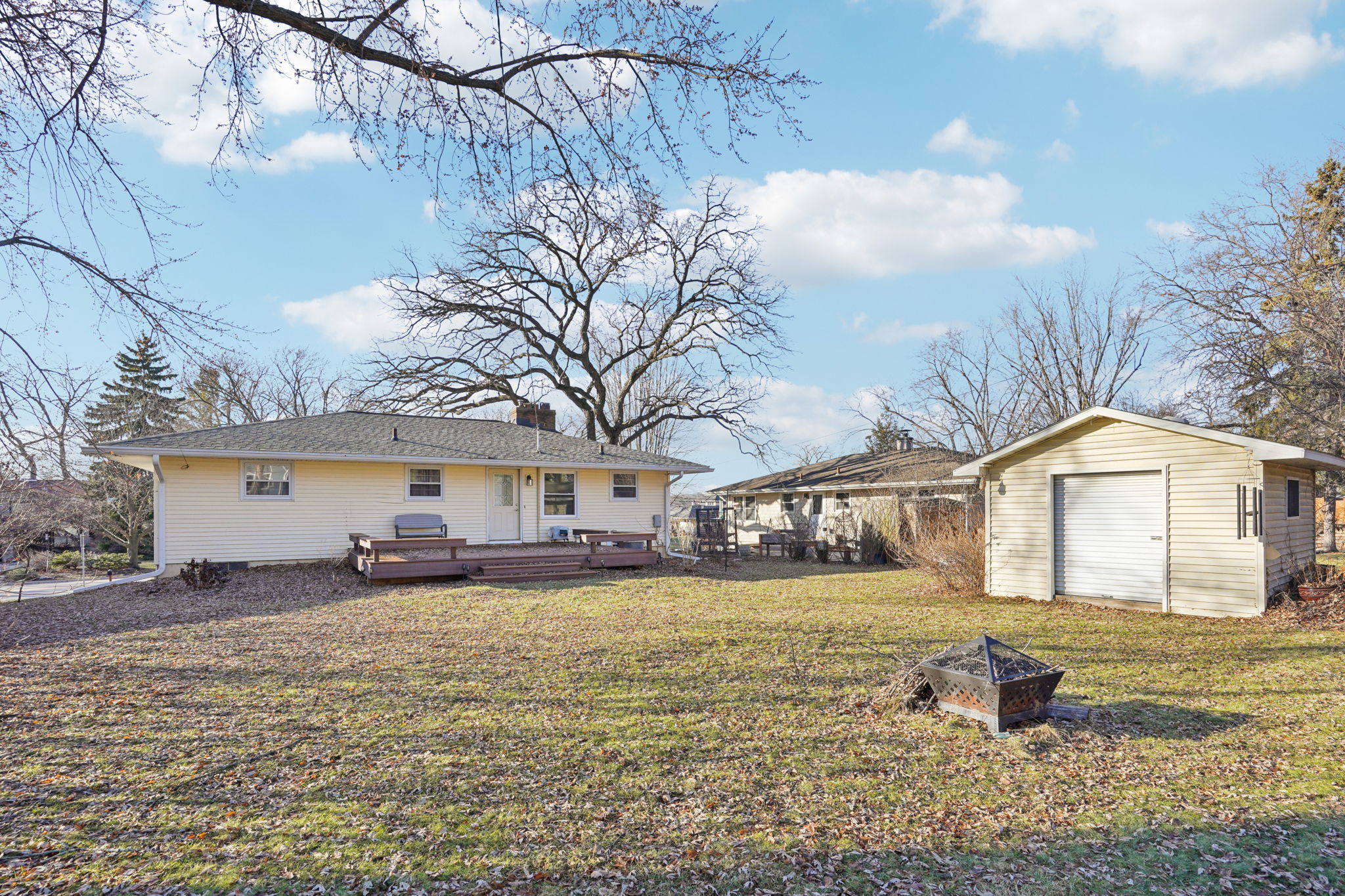 Winnequah Rd-S1101-011