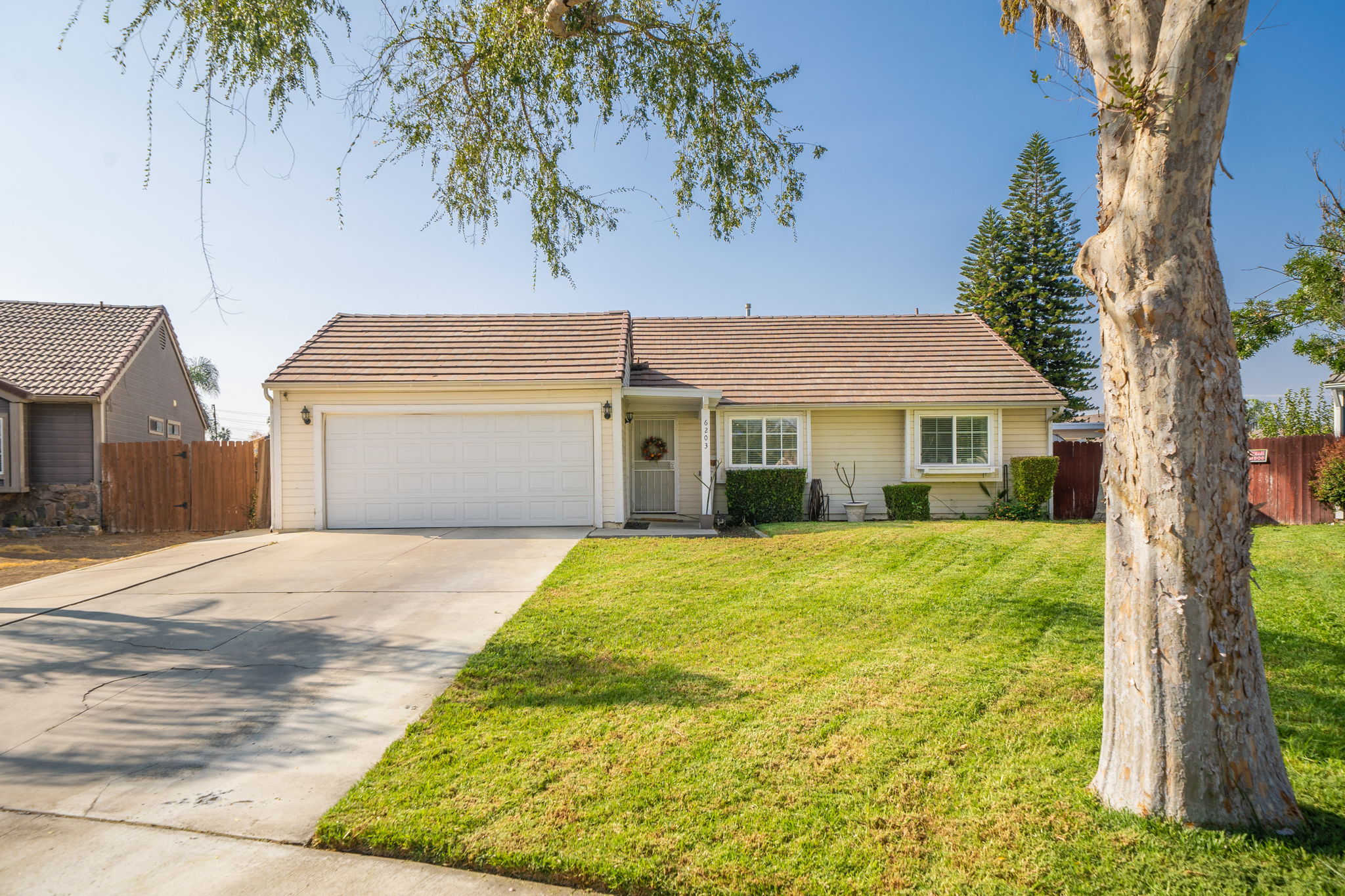 6203 Country View Ln, Riverside, CA 92504, US