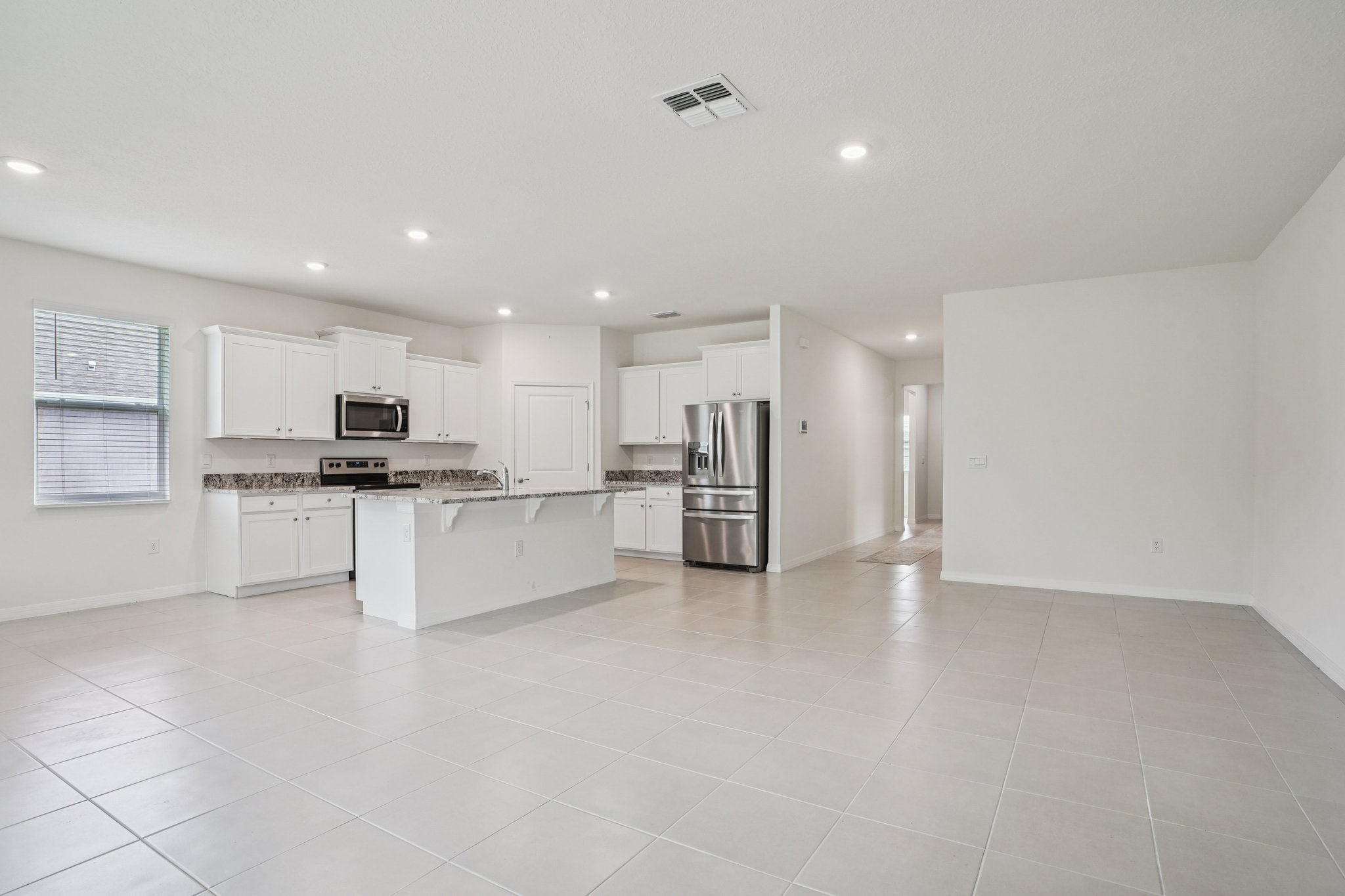 SW 93rd Loop-S0410-009.jpg