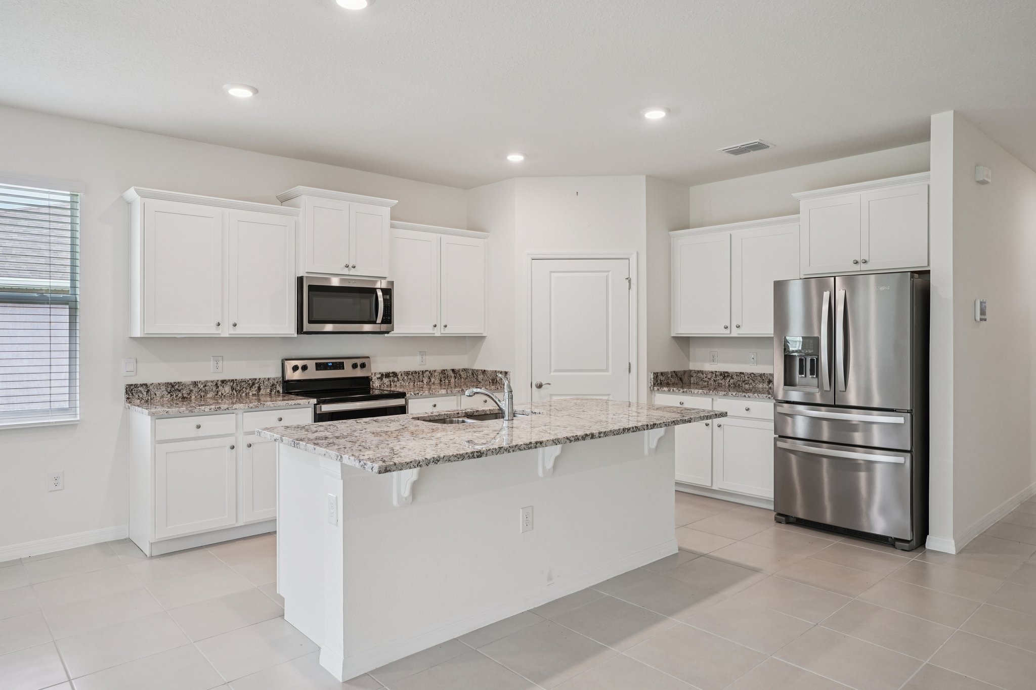 SW 93rd Loop-S0410-013.jpg