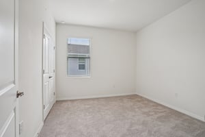 SW 93rd Loop-S0410-031.jpg