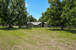  Photo 0