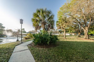 Lake Forest Common Area1