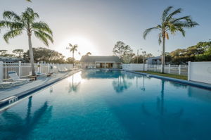 Lake Forest Pool4