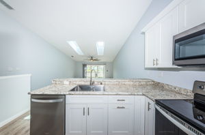 Kitchen 8