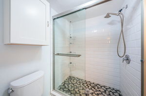 Primary Bathroom 1b