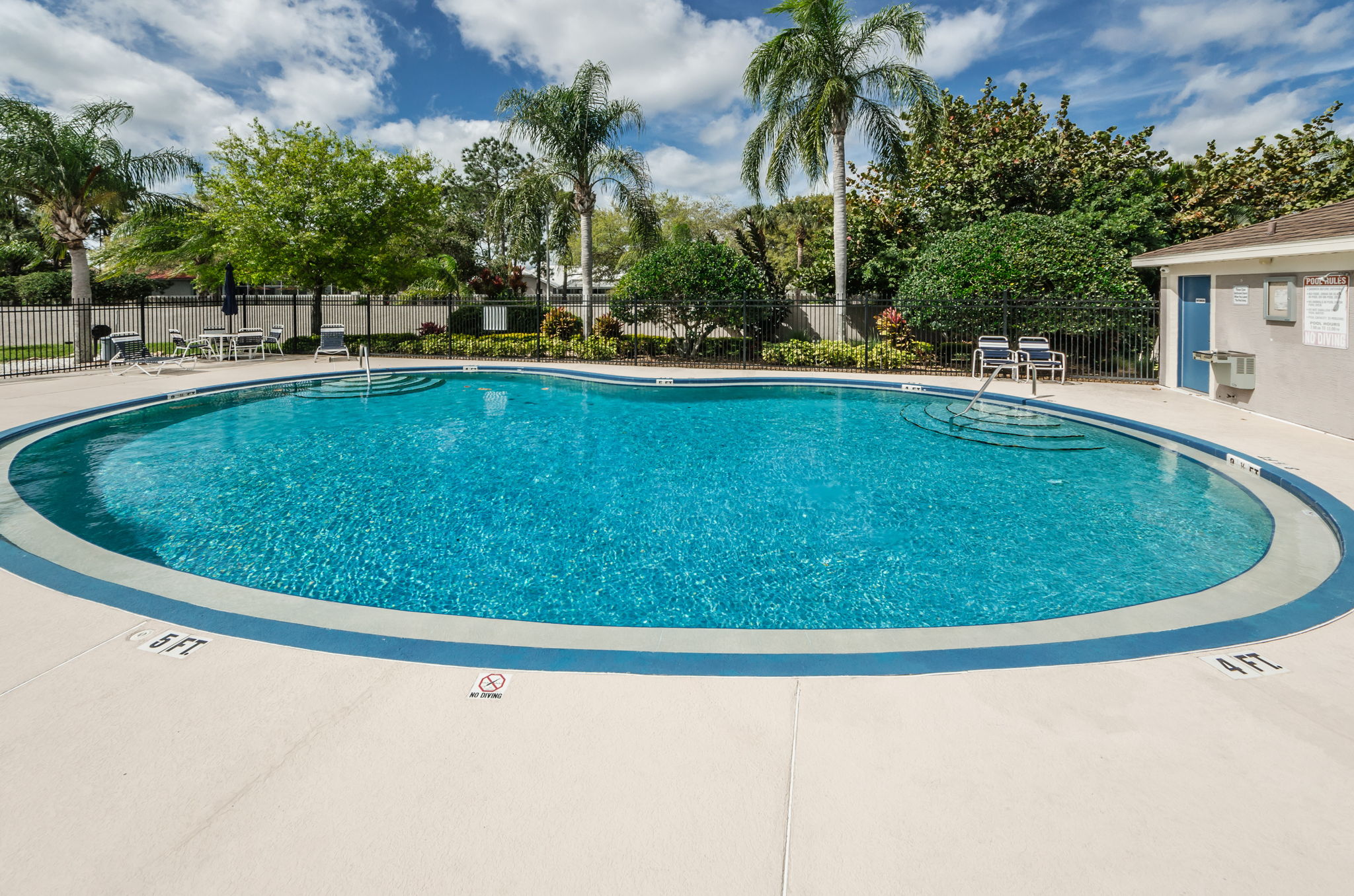 3-Bayside Key Pool