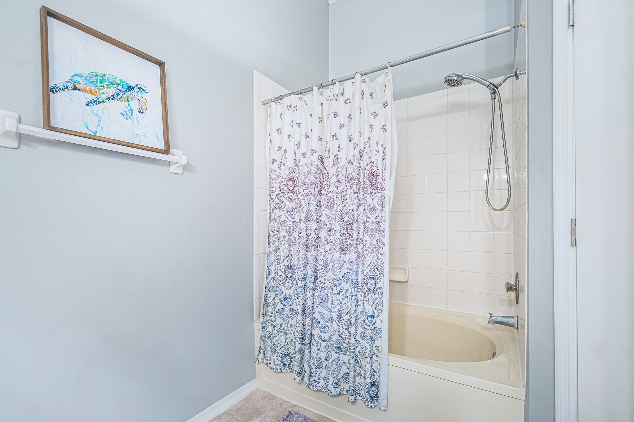 Bathroom 1c
