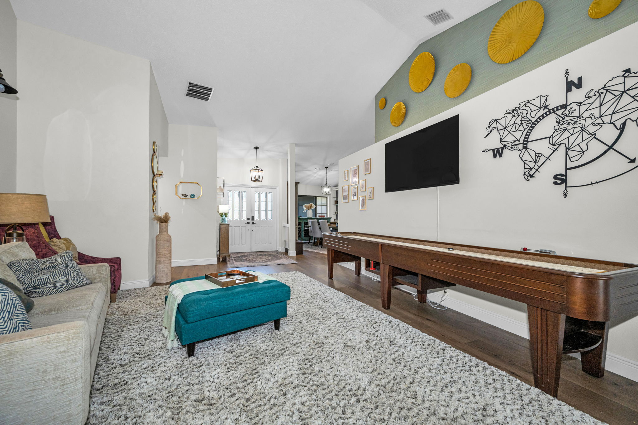 Living Room 4