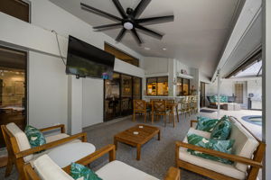 Lanai 8