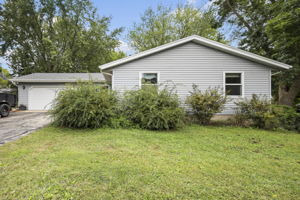  Photo 0