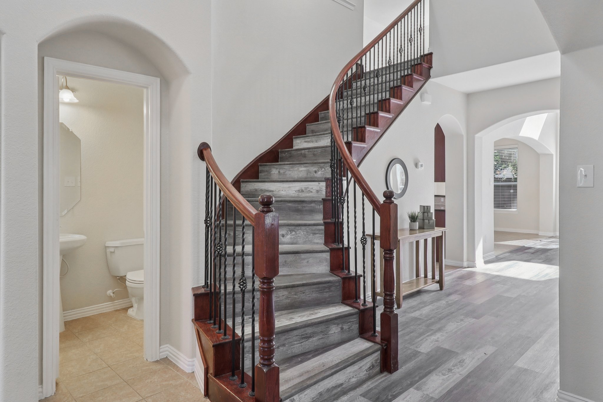 Weaver Dr-S0509-014.jpg