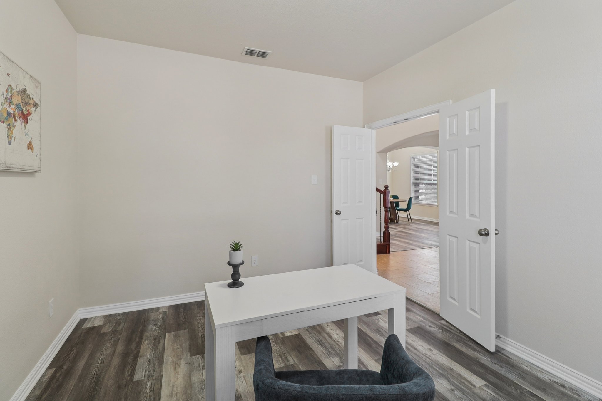 Weaver Dr-S0509-020.jpg