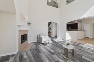 Weaver Dr-S0509-006.jpg