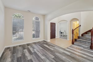 Weaver Dr-S0509-017.jpg